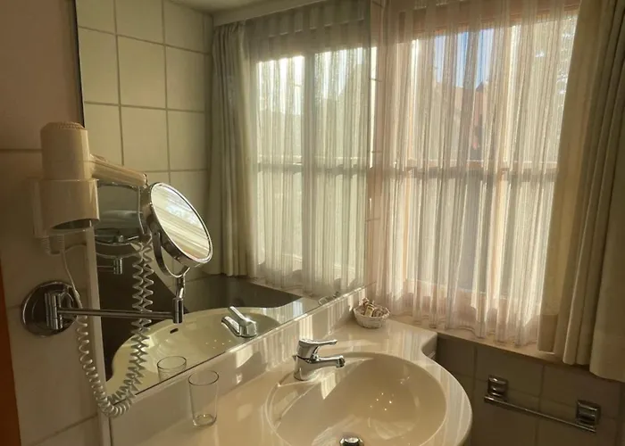 אורחן Gaestehaus Wild Nuernberg-west